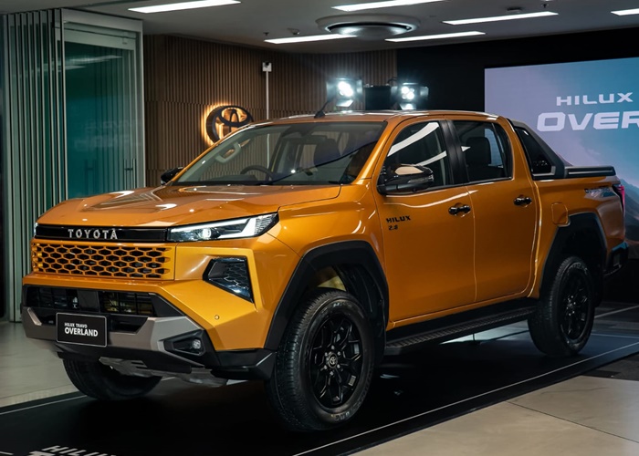 TOYOTA TRAVO OVERLAND