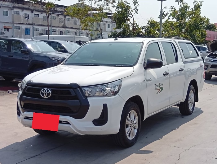 TOYOTA Hilux
