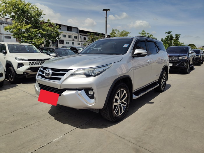 TOYOTA Fortuner
