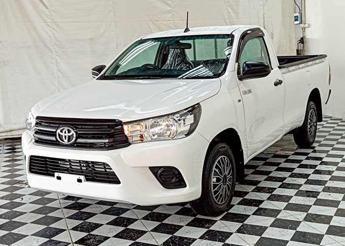 TOYOTA Hilux