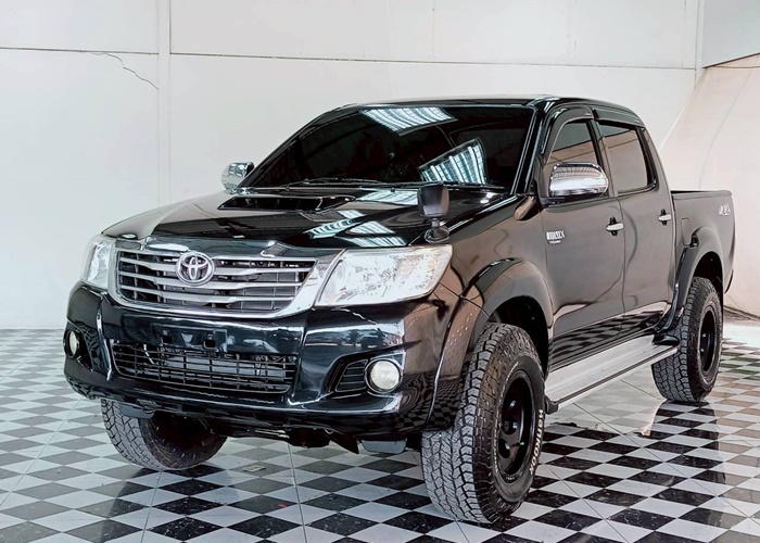 TOYOTA Hilux