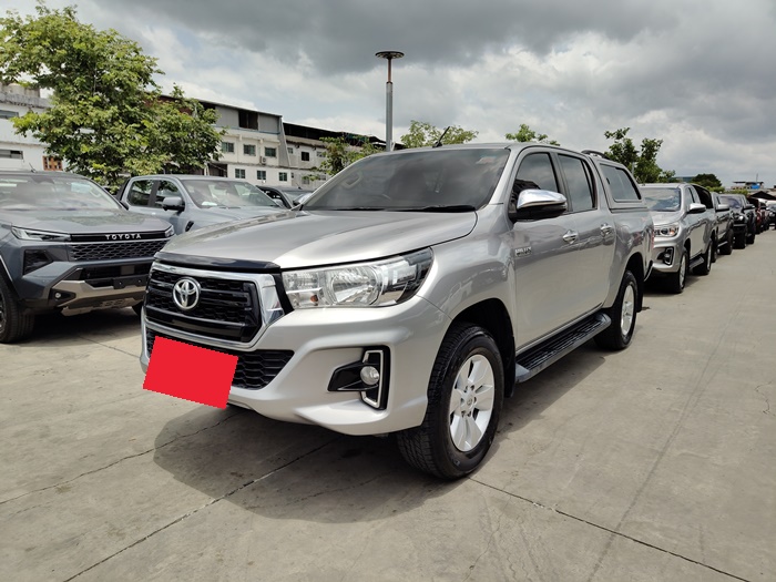 TOYOTA Hilux