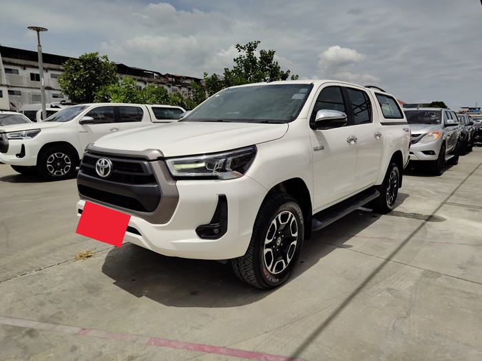 TOYOTA Hilux