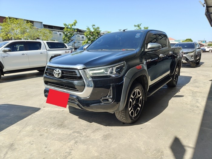 TOYOTA Hilux
