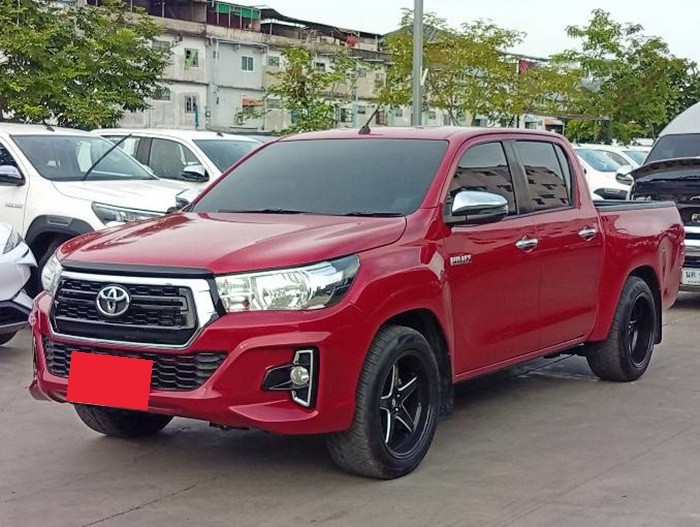 TOYOTA Hilux