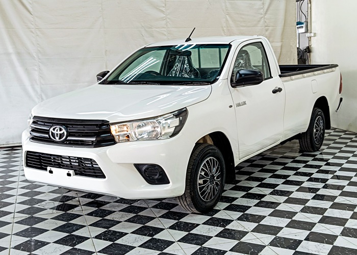 TOYOTA Hilux