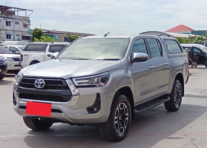 TOYOTA Hilux
