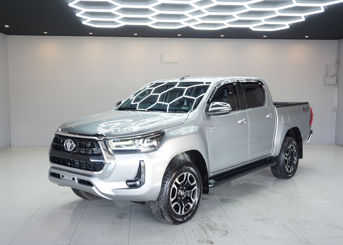 TOYOTA HILUX REVO