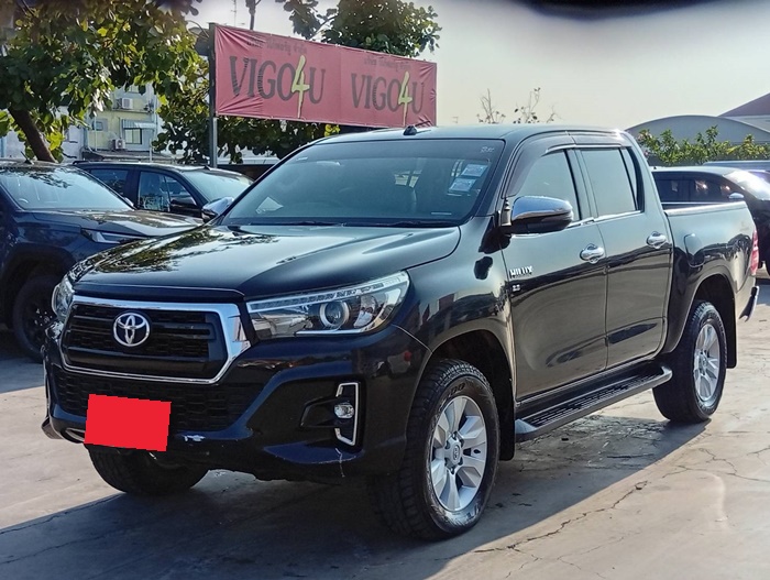 TOYOTA Hilux