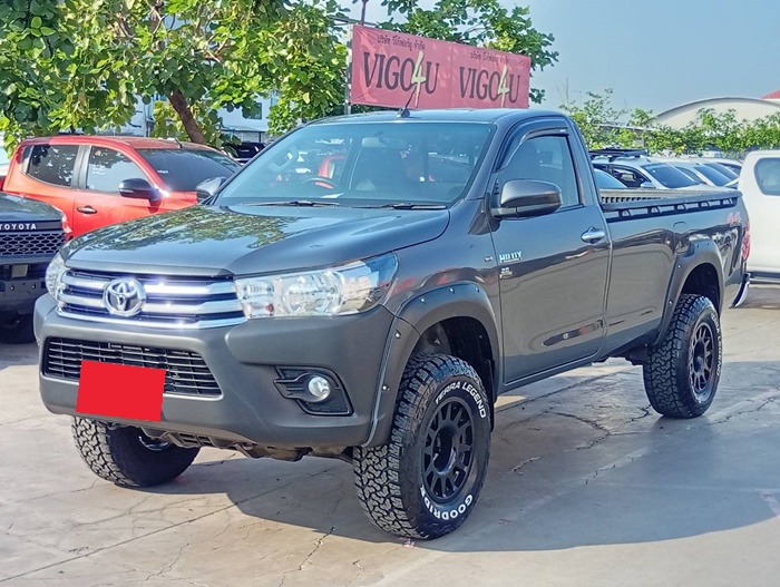TOYOTA Hilux