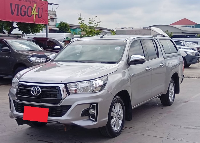 TOYOTA Hilux