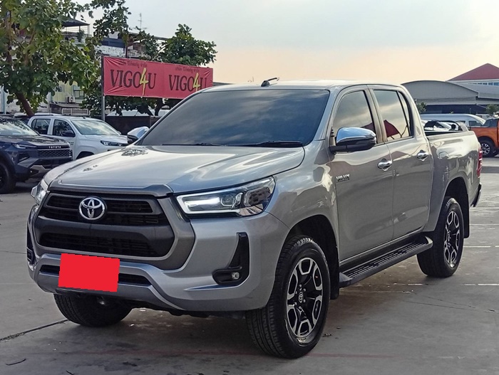 TOYOTA Hilux