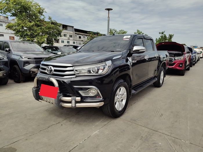 TOYOTA Hilux