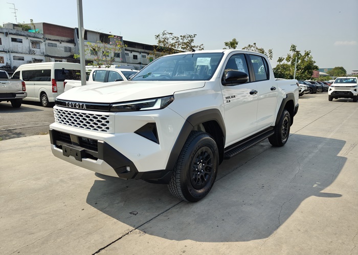 TOYOTA HILUX TRAVO PREMLUM