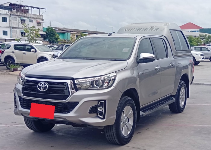 TOYOTA Hilux