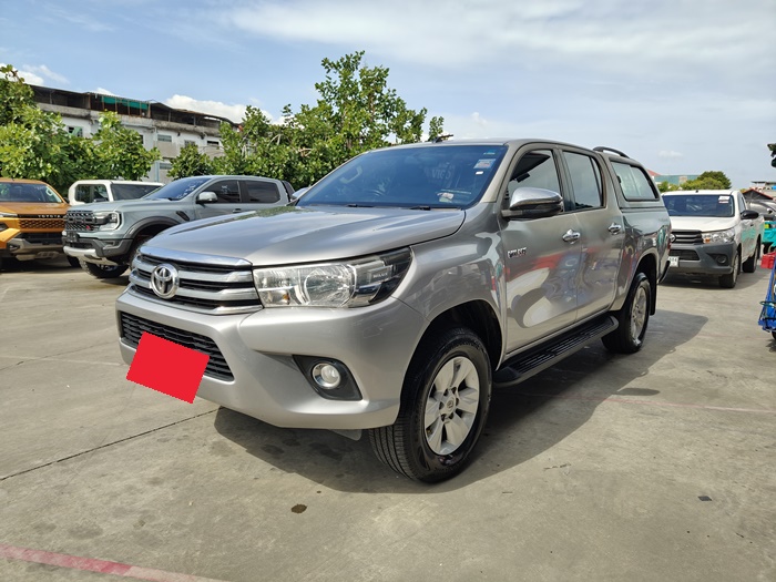 TOYOTA Hilux