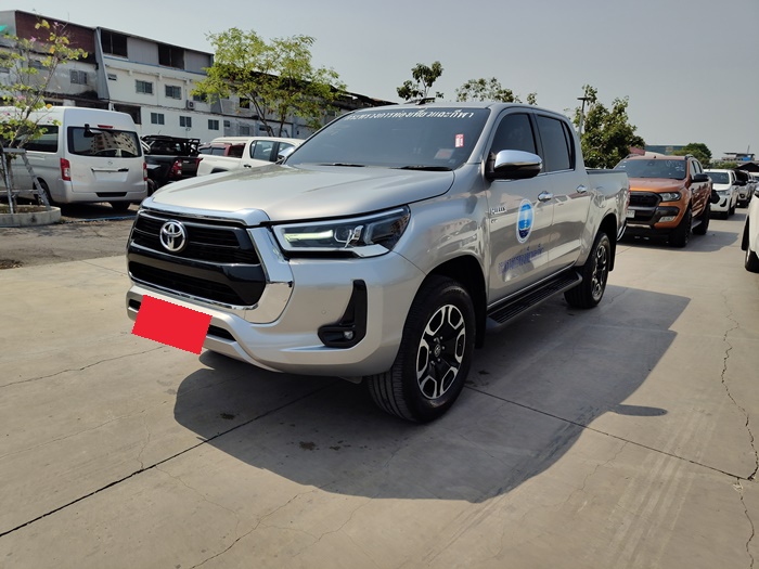 TOYOTA Hilux