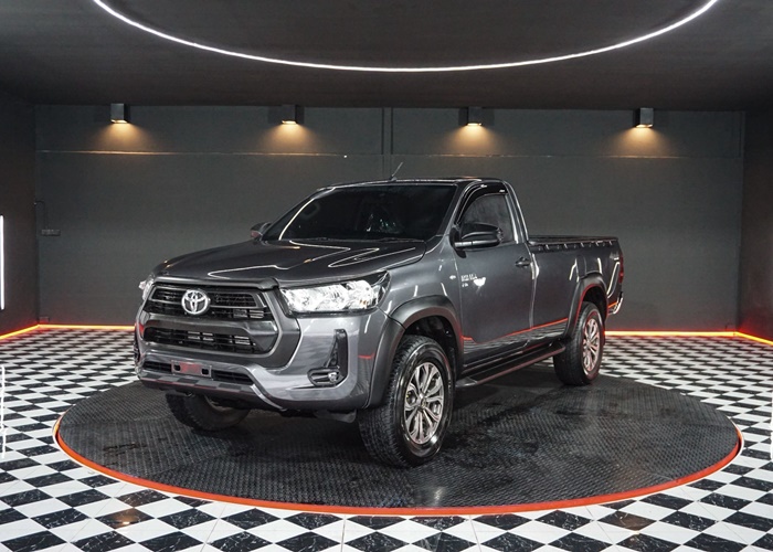 TOYOTA Hilux