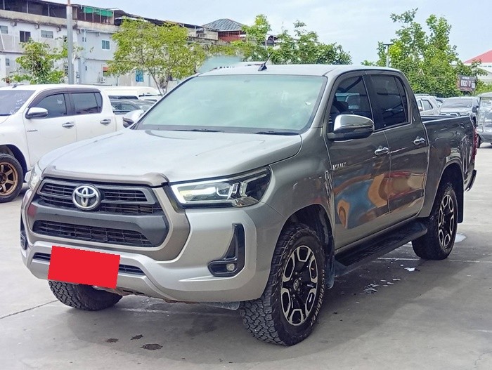TOYOTA Hilux