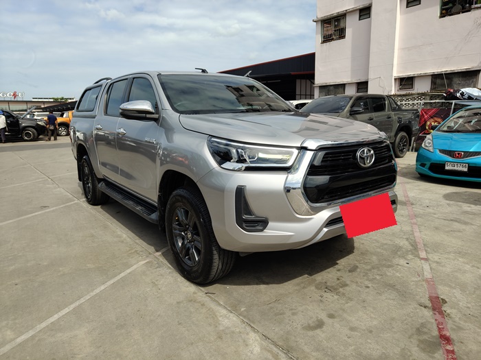 TOYOTA Hilux