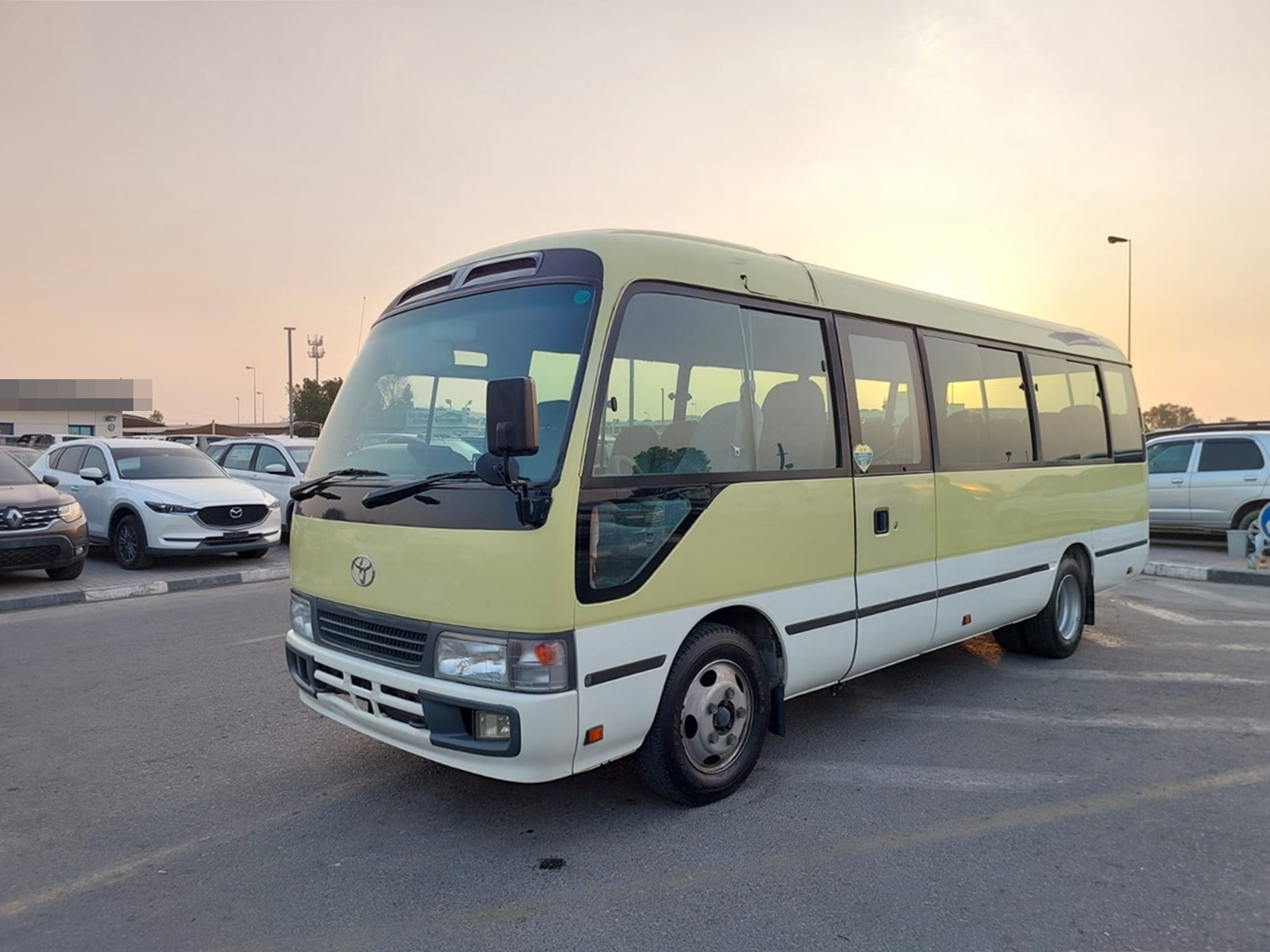 TOYOTA Coaster