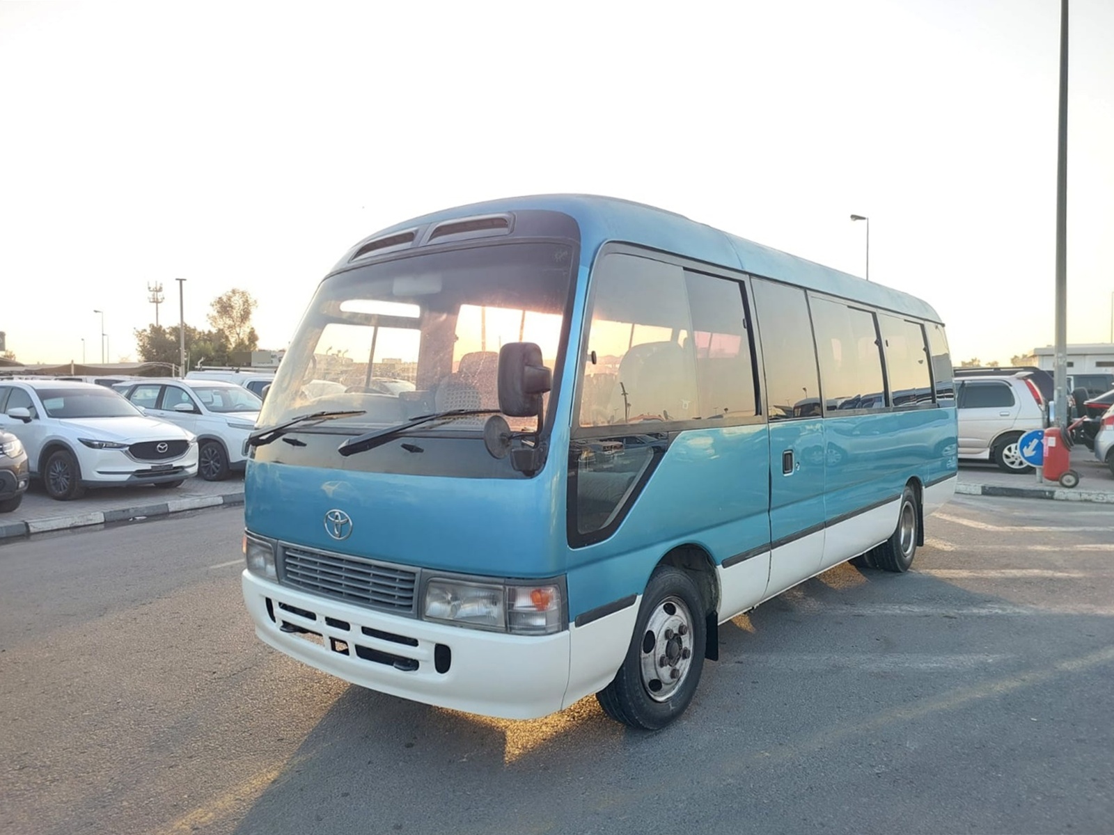 TOYOTA Coaster