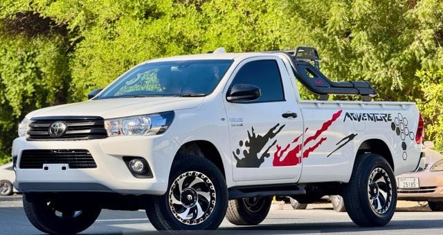 TOYOTA Hilux