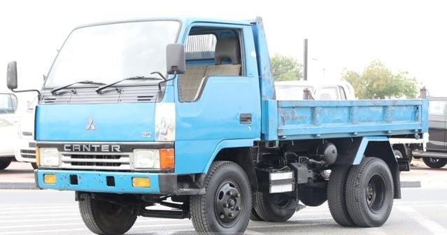 MITSUBISHI Canter
