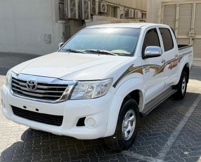 TOYOTA Hilux