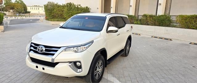 TOYOTA Fortuner